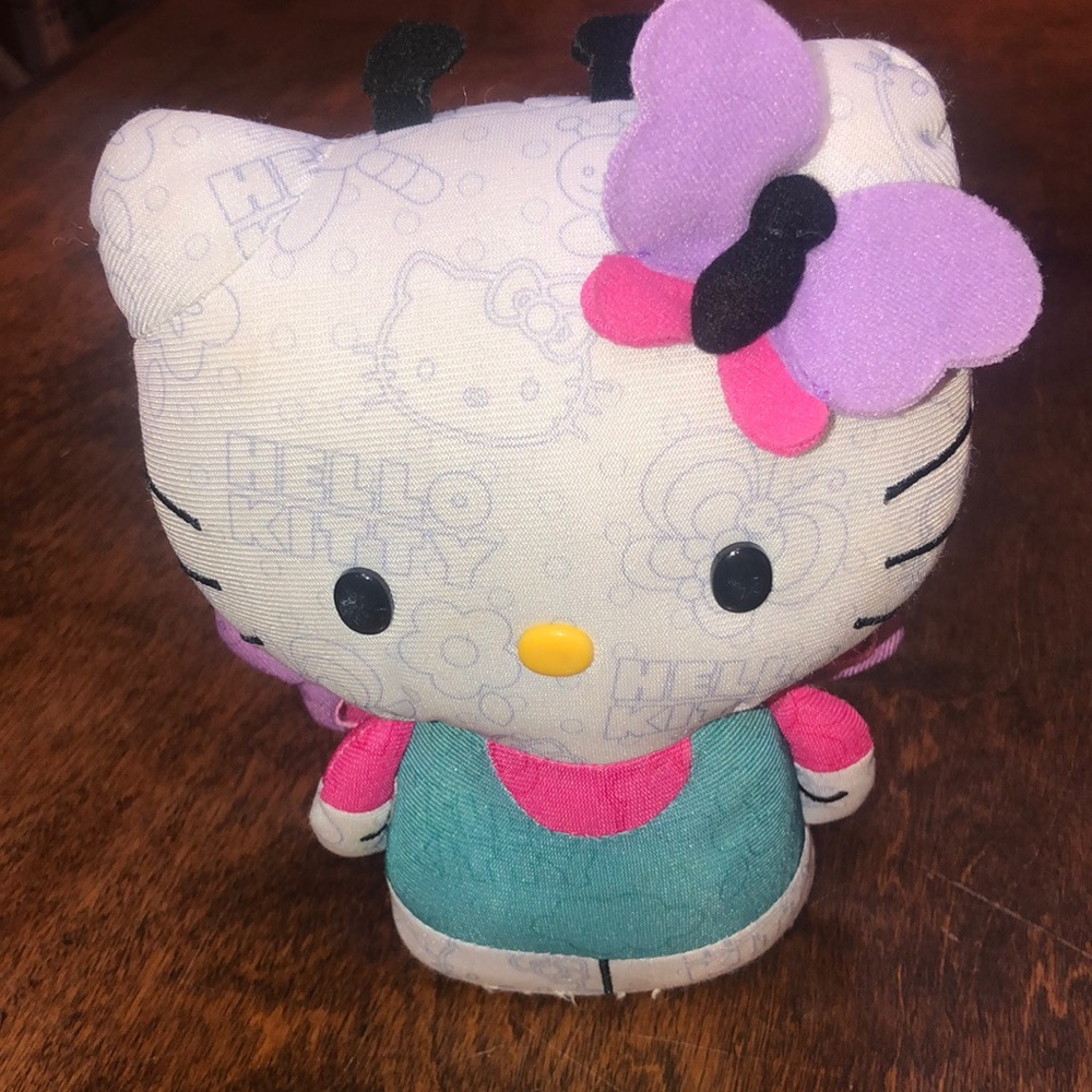 Hello Kitty‎